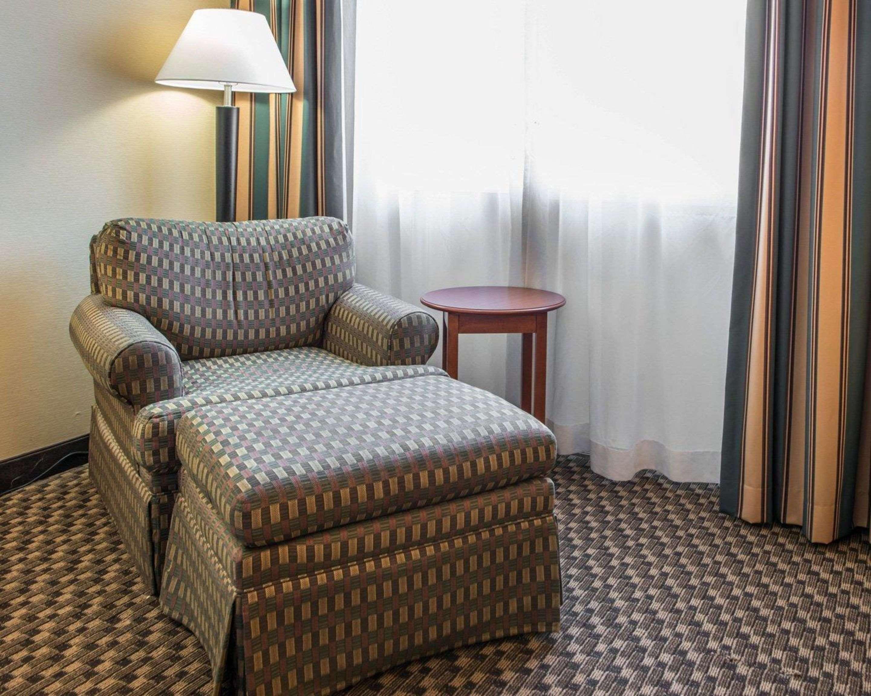 Mainstay Suites Verona Exterior foto